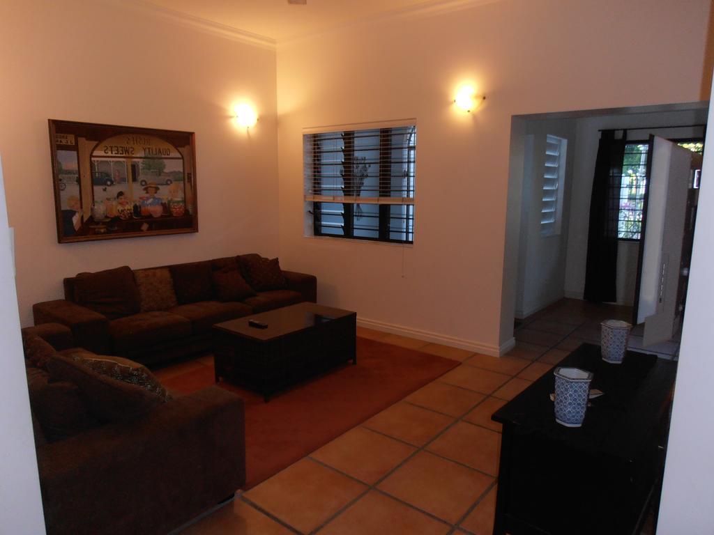 Floriana Villas Cairns Phòng bức ảnh
